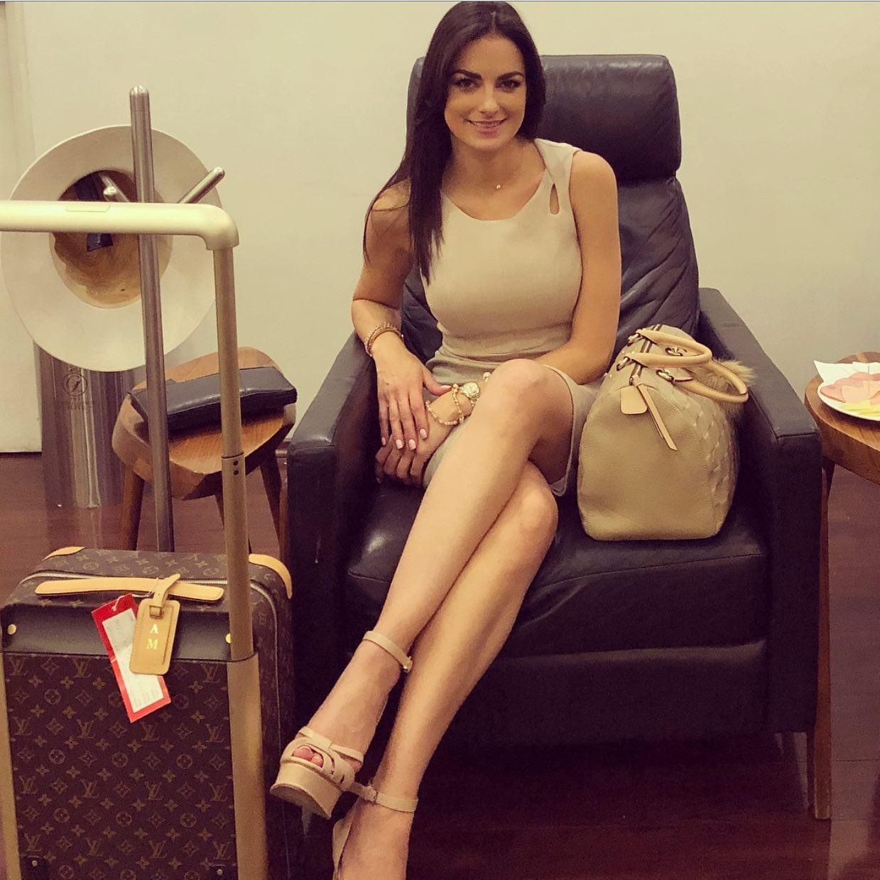 Maria Alejandra Molina Feet