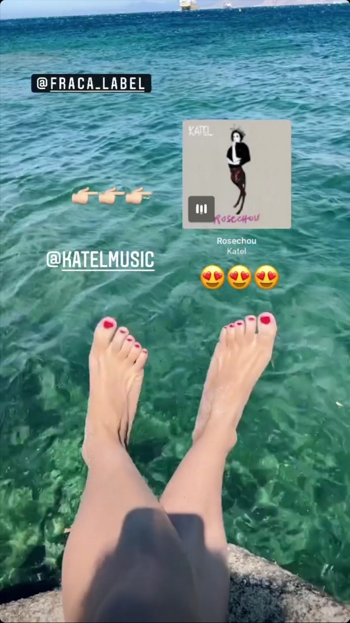 Marie Hennerez Feet