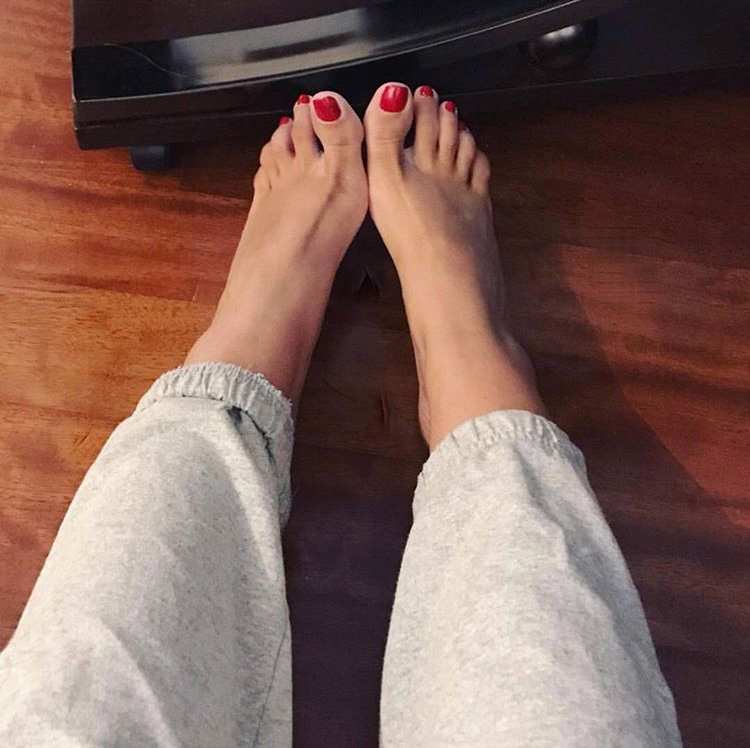 Stephanie Santiago Feet