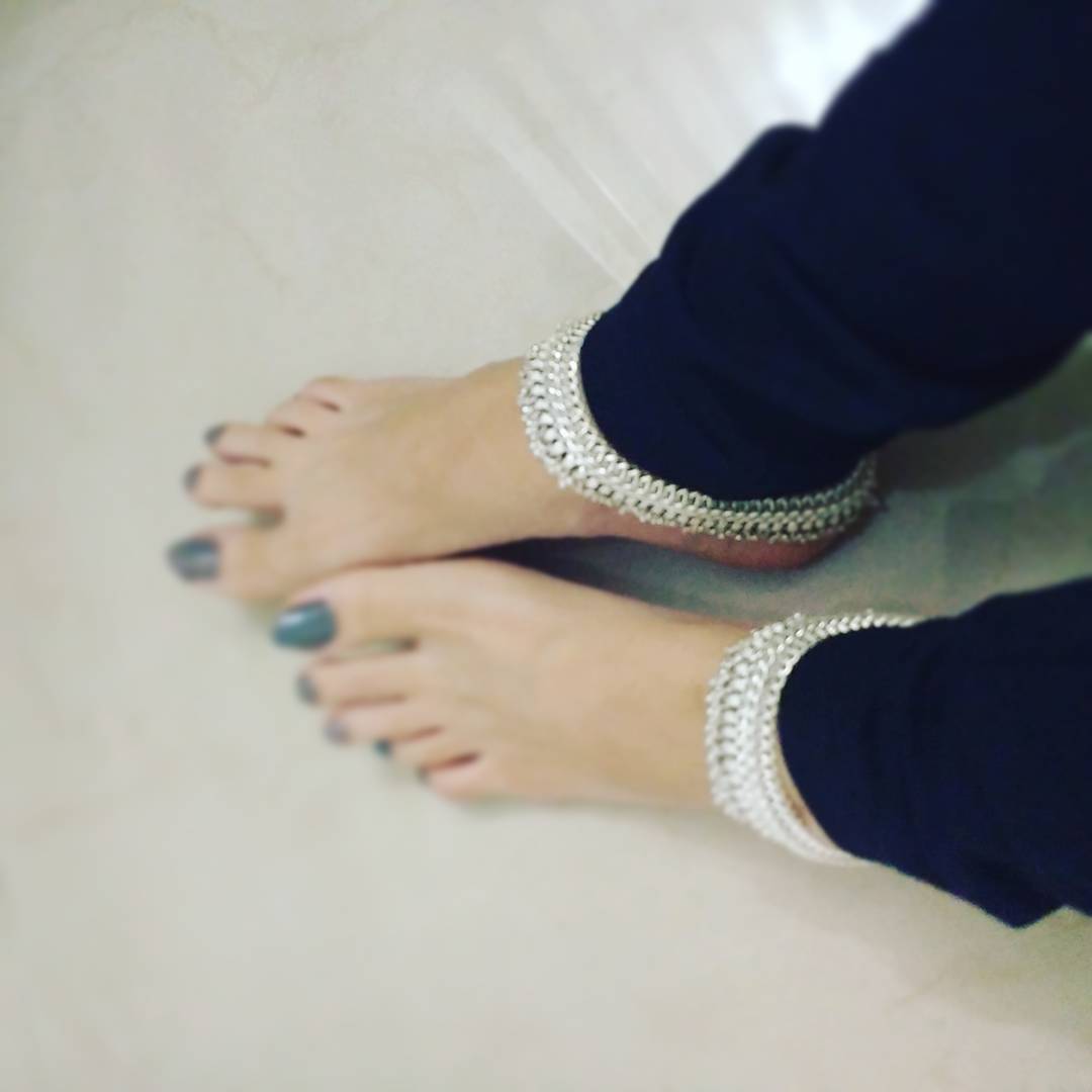 Yashaswini Dayama Feet