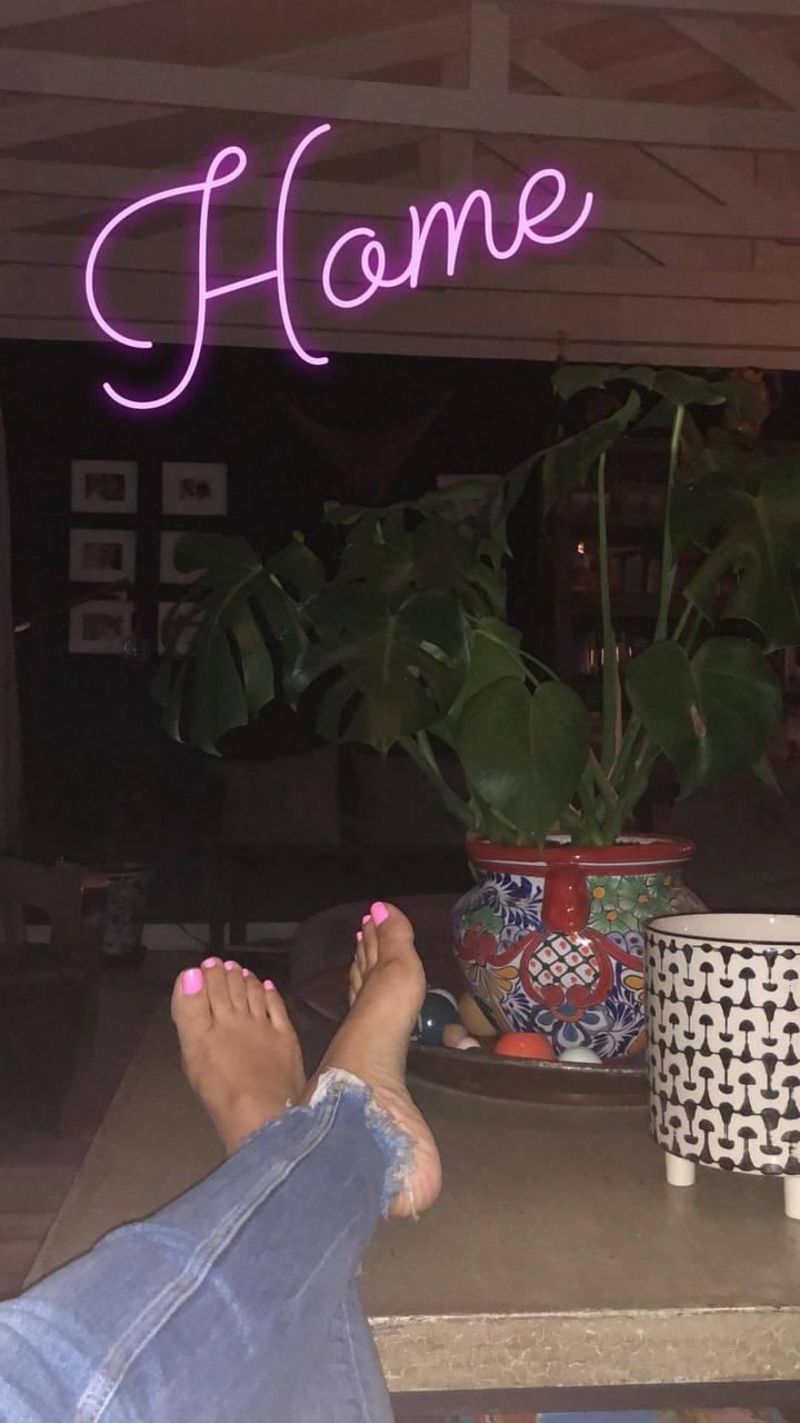 Zuraida Jardine Feet