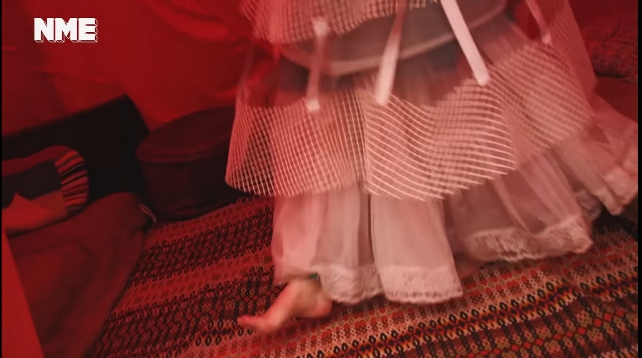 Aurora Aksnes Feet