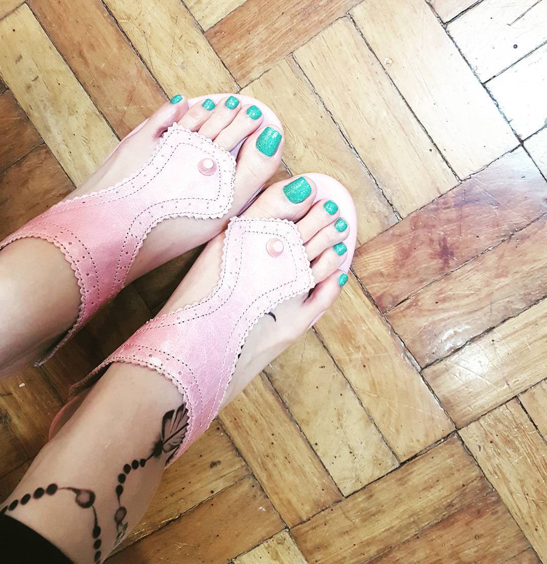Maureen Larrazabal Feet
