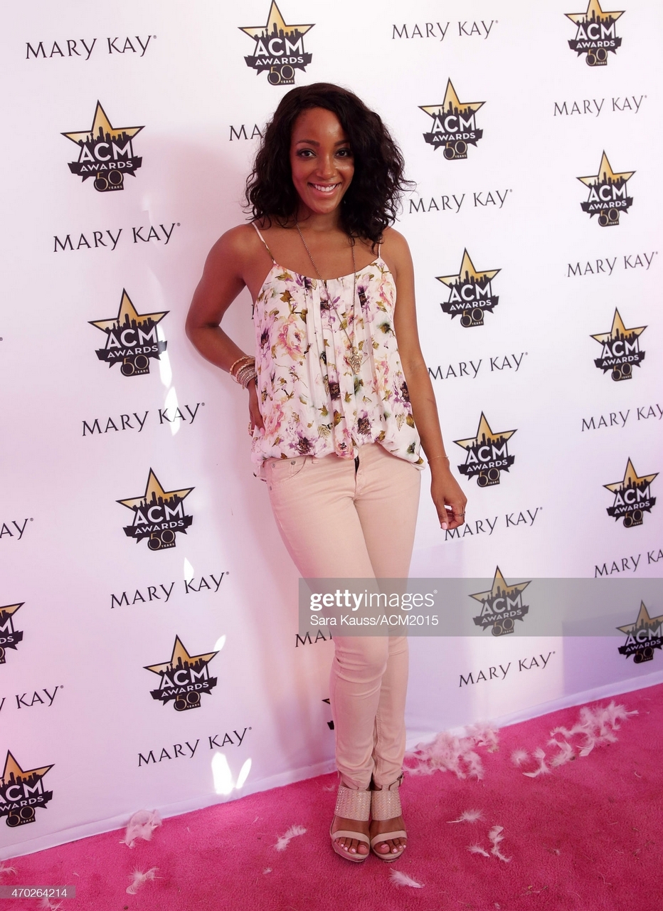 Mickey Guyton Feet