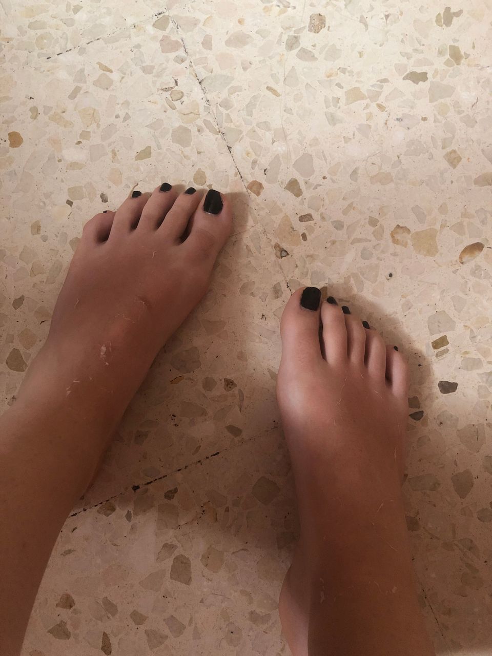 Feet Space Black