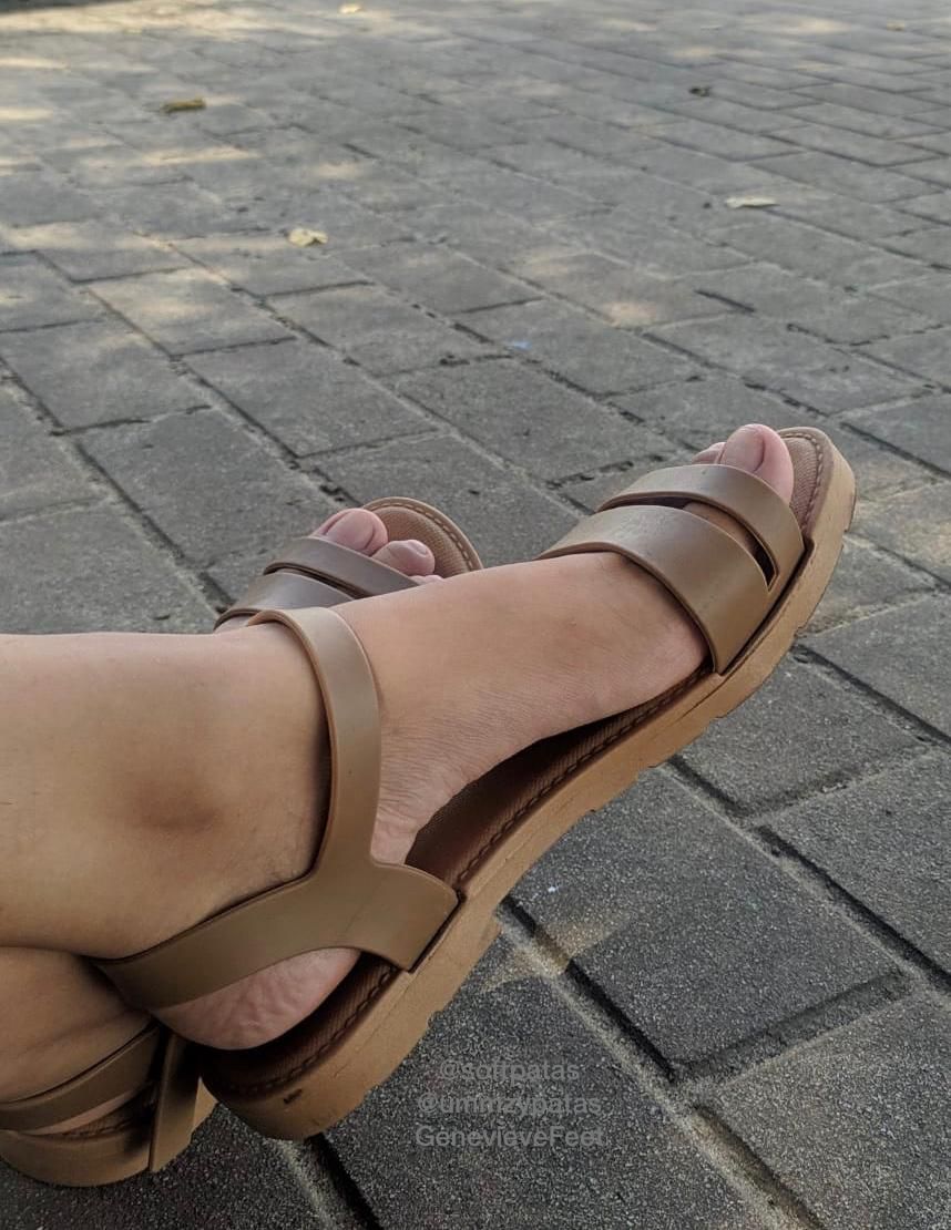 Genevievefeet Beige Sandals