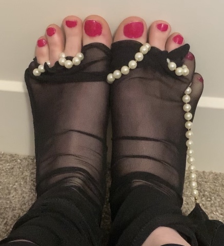 Lady Grace Pearly Toes