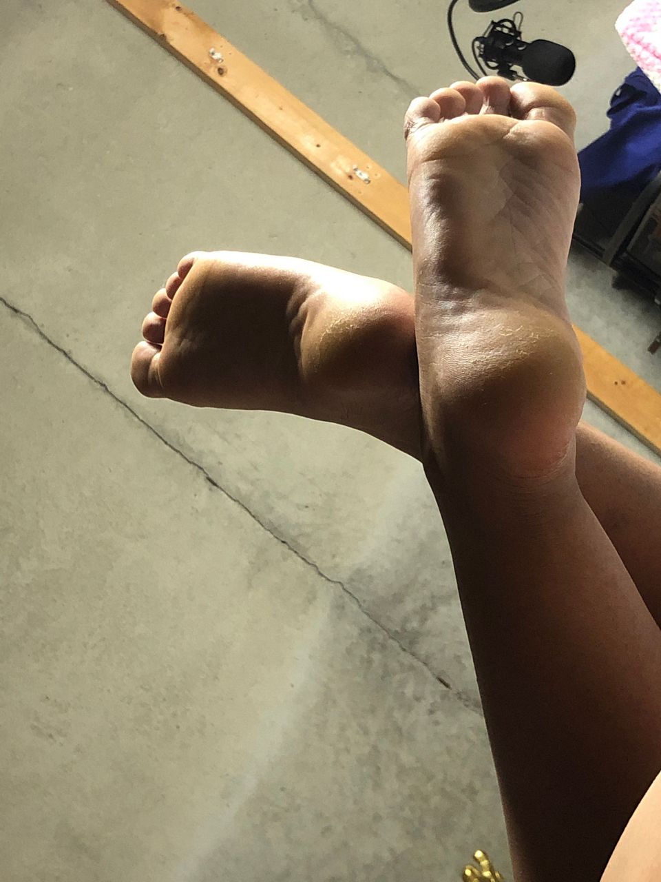 Lynn Feet