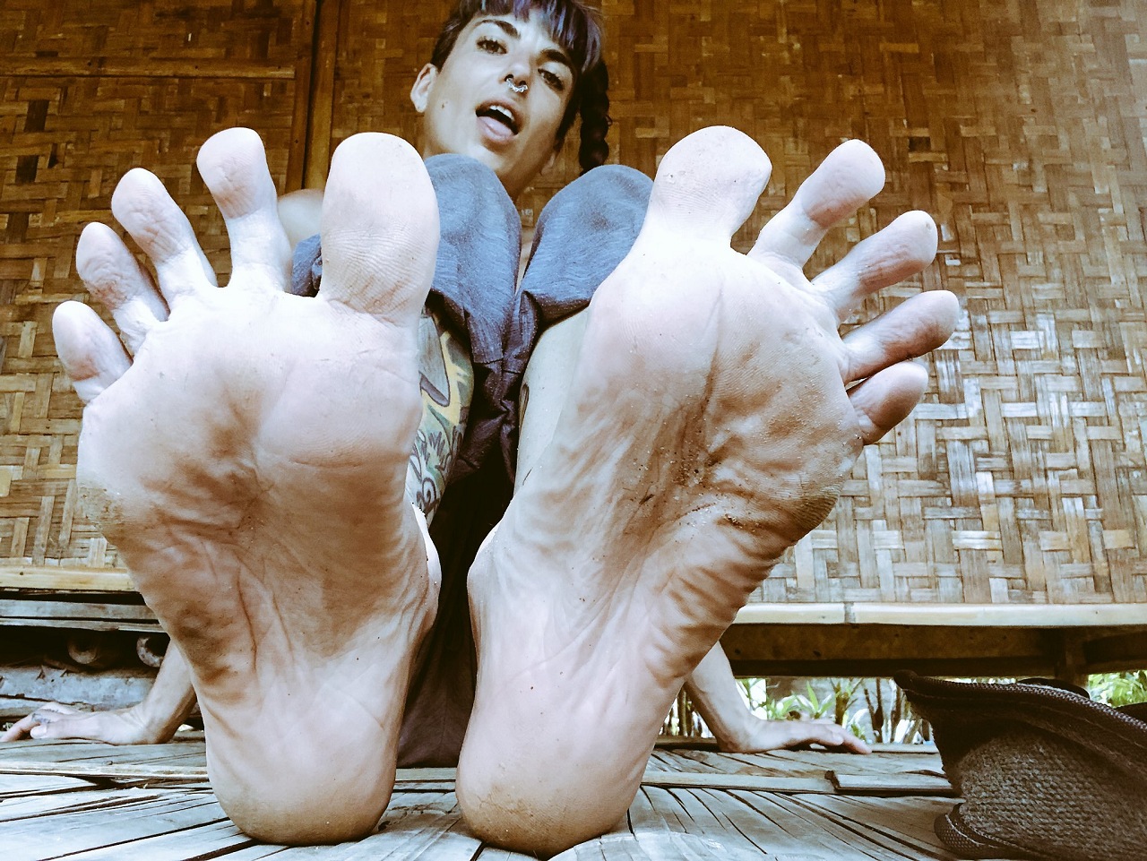Maya Homerton Feet