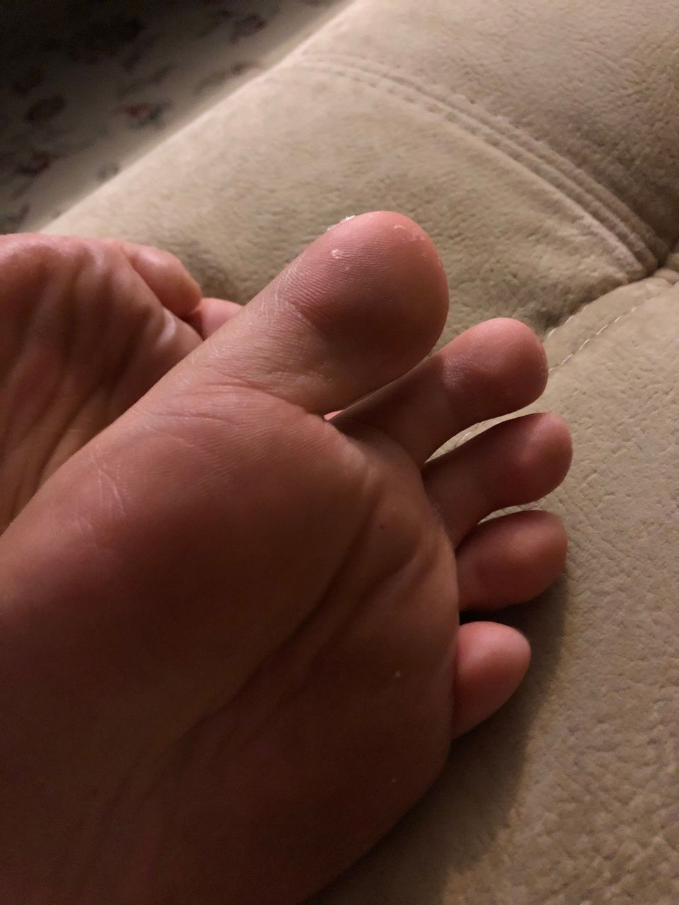 Miki Feet Barefoot