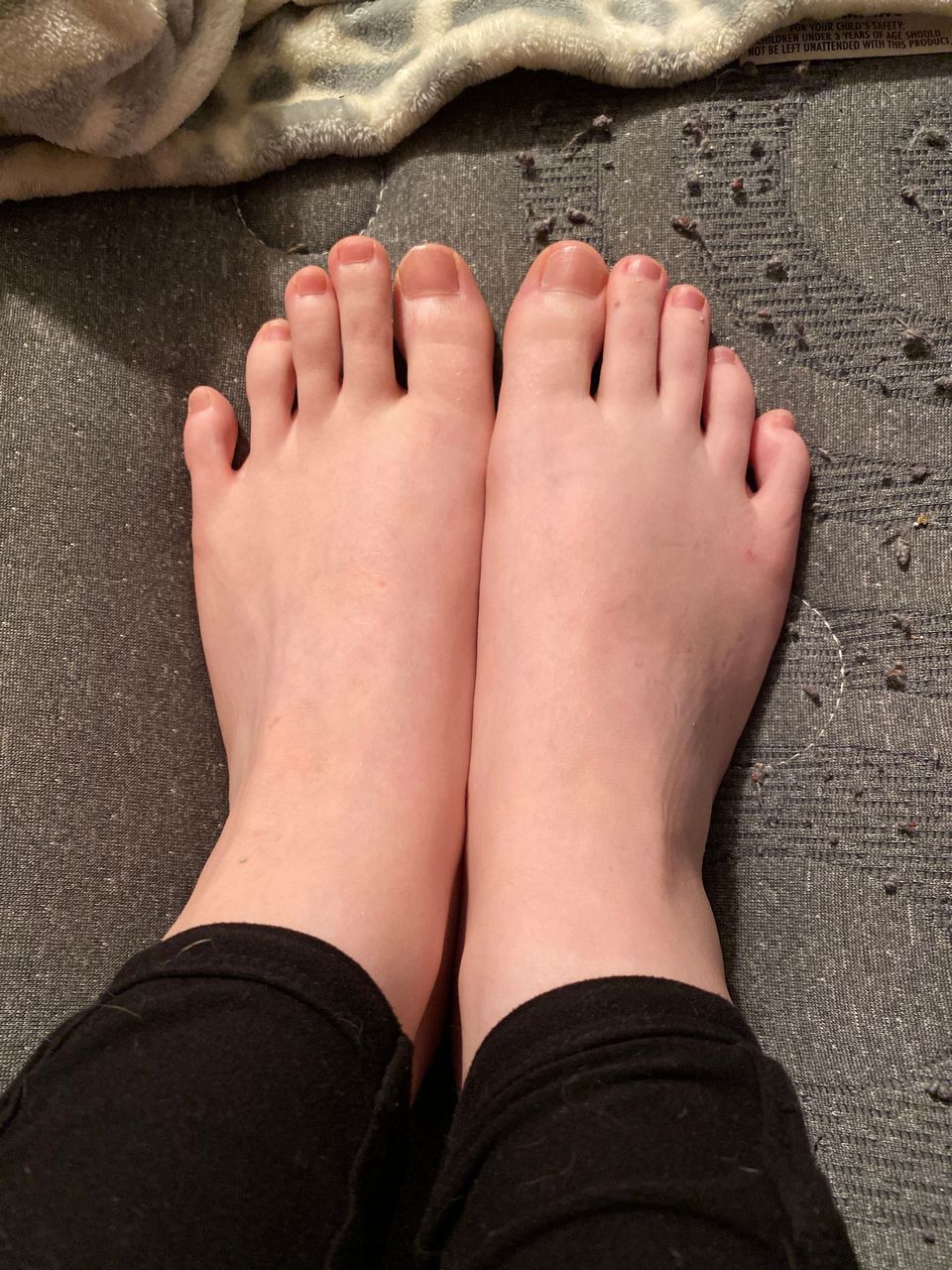 Noemi Nellie Feet