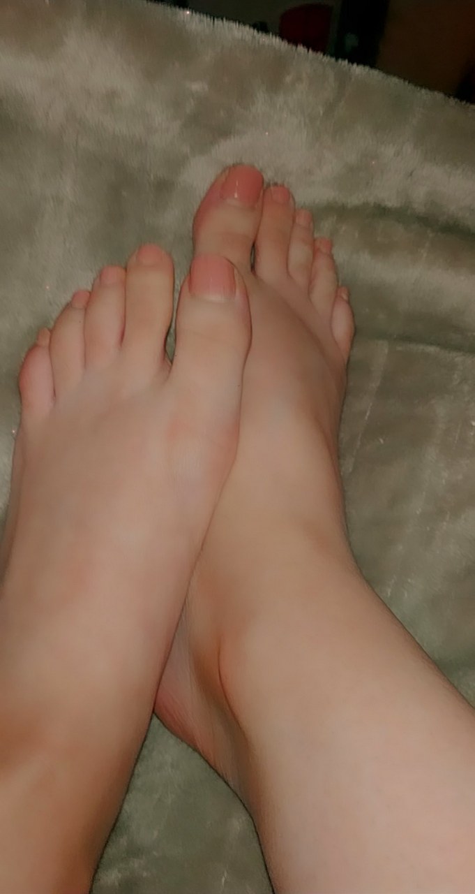 Shiny Toes Deli