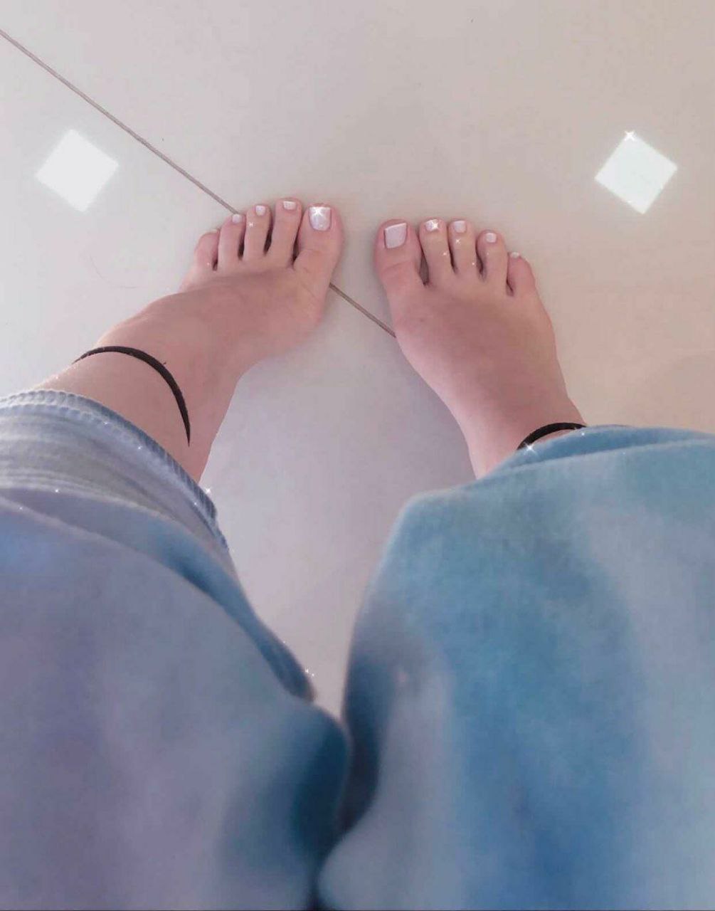 Belle Kaffer Feet