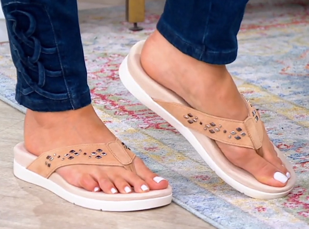 Courtney Khondabi Feet