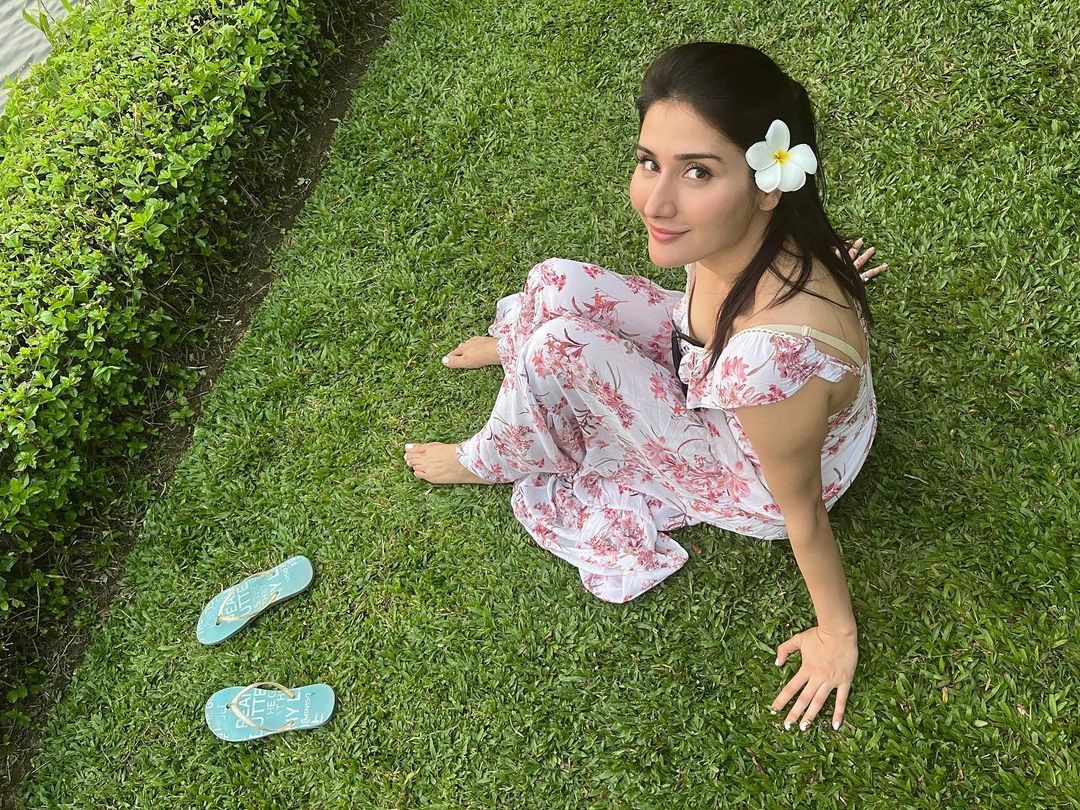 Monica Sharma Feet