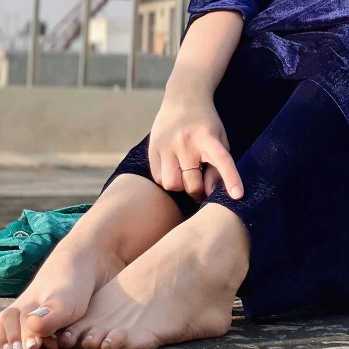 Samreen Kaur Feet