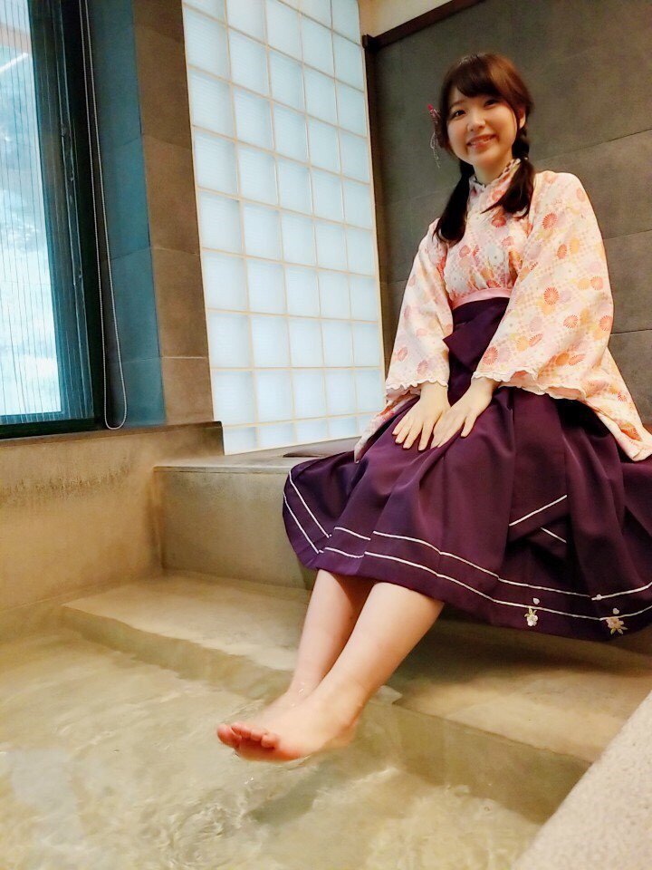 Yukari Anzai Feet