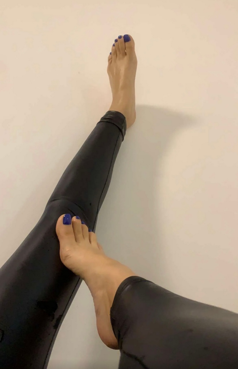 Yuliana Grasman Feet