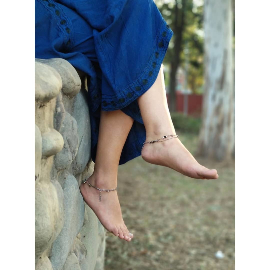 Aanand Priya Feet