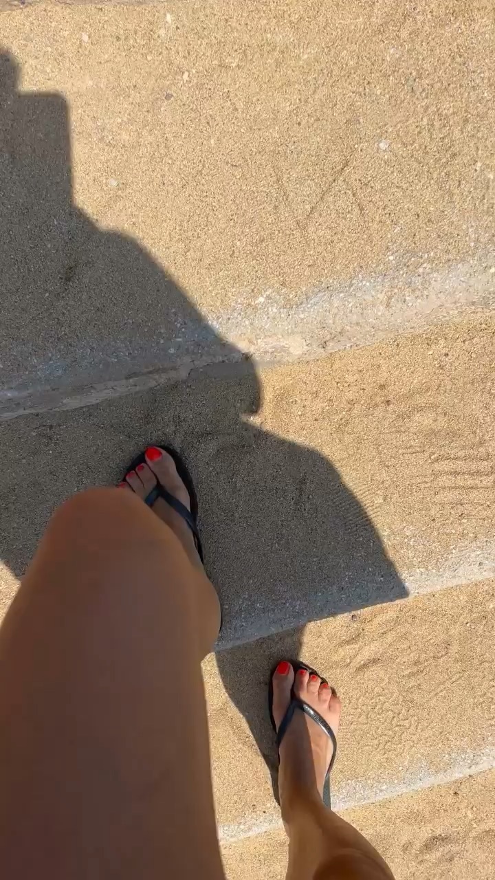 Alexandra Stan Feet