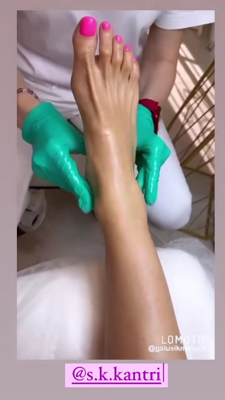 Alika Smekhova Feet