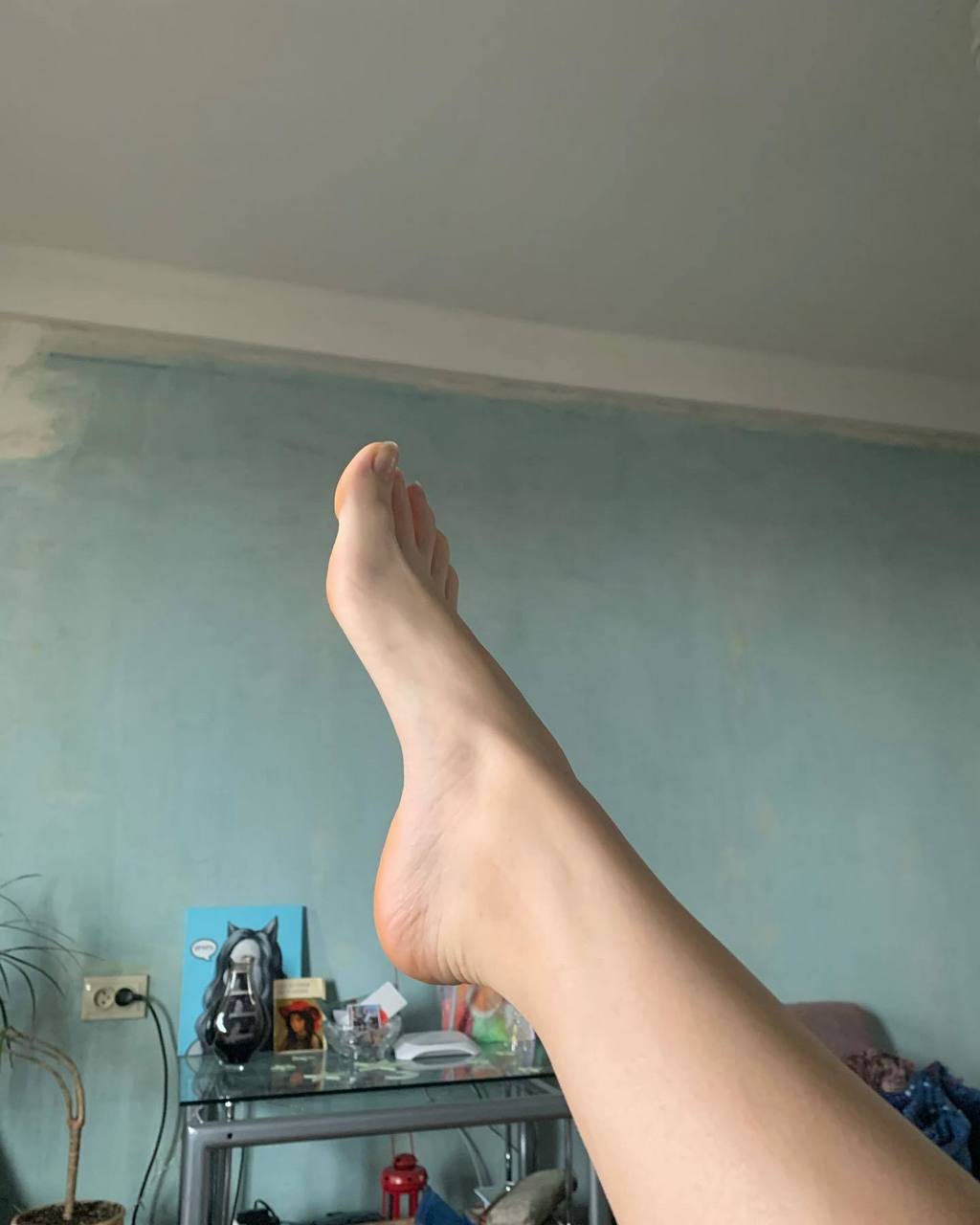 Anna Adamovich Feet