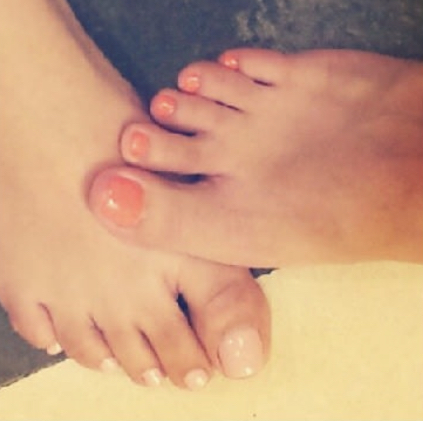 Anushka Arora Feet