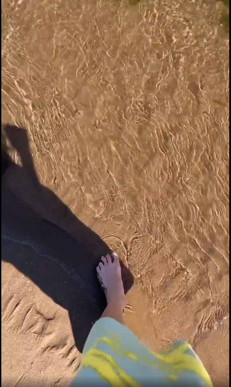 Bobbie Seavill Feet