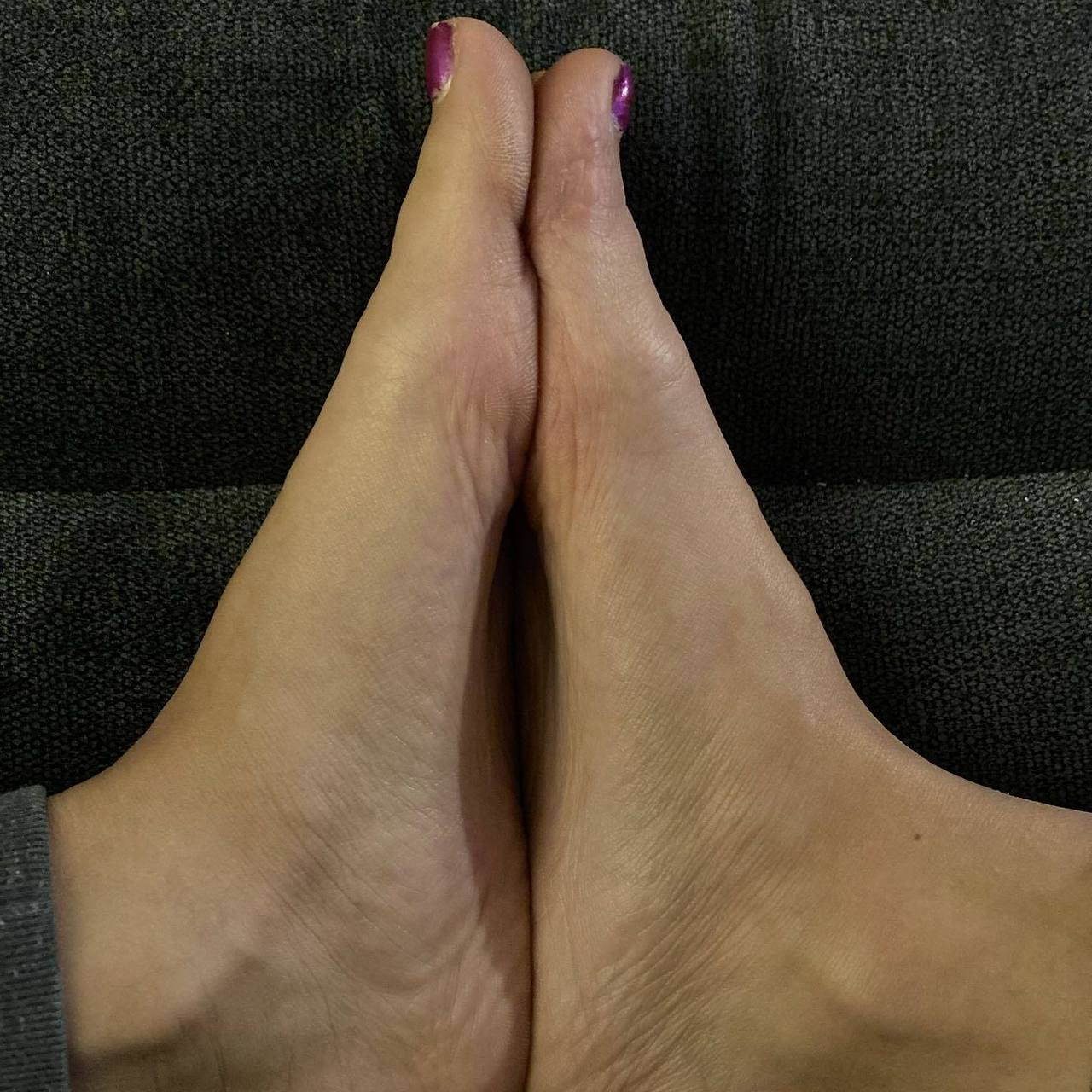Cali Logan Feet