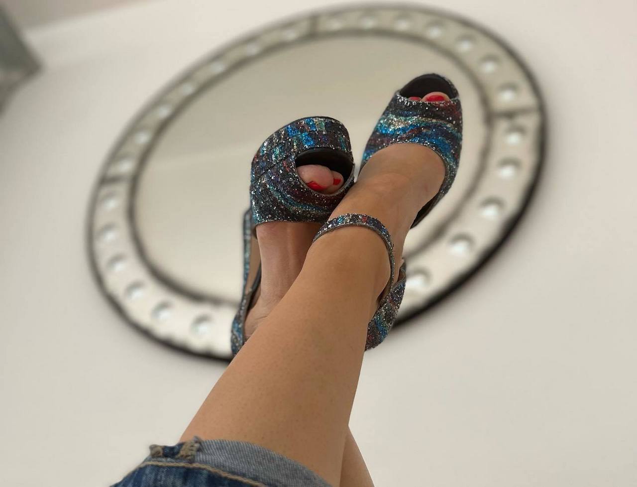 Hayley Atwell Feet