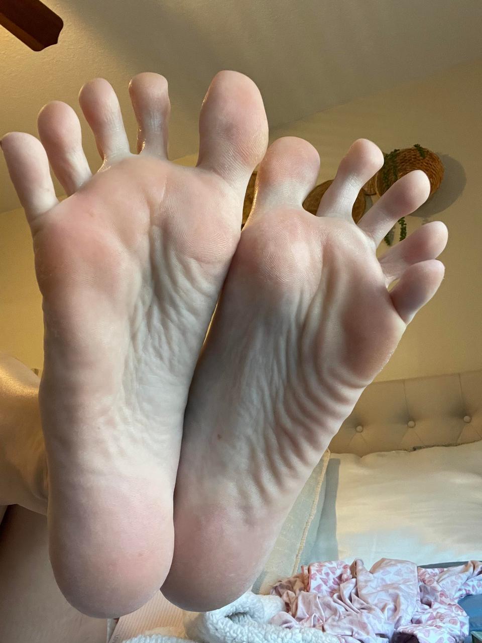 Jess Lily Feet