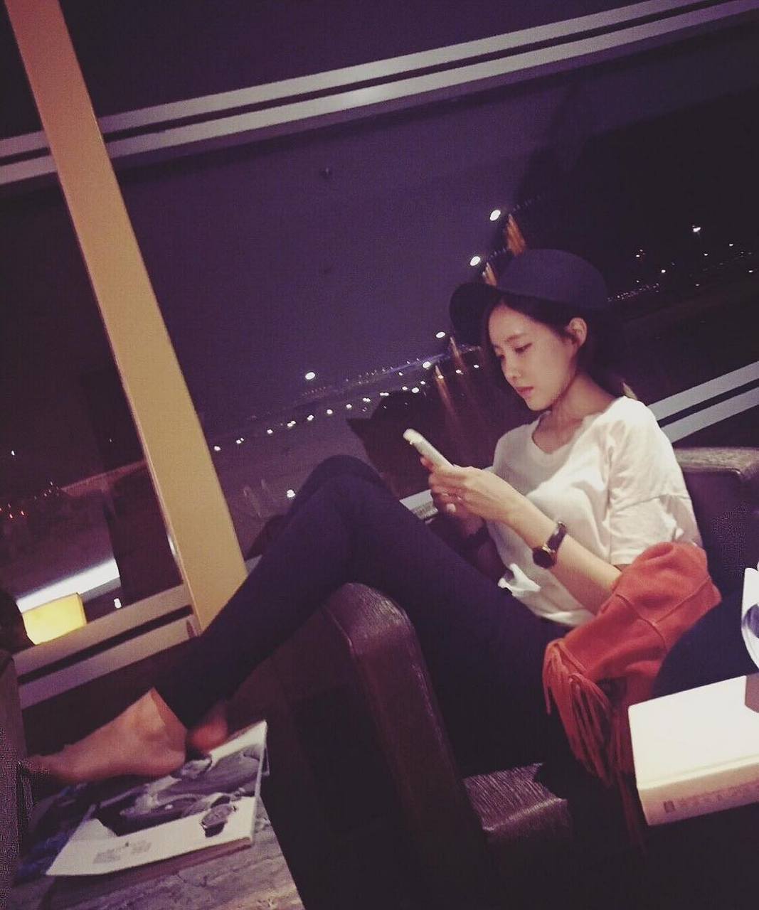 Kfeets Hyomin Barefoot Instagram Update Feet