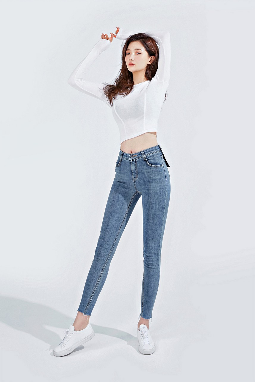 Kfeets Seo Sung Kyung Jeans Set Feet