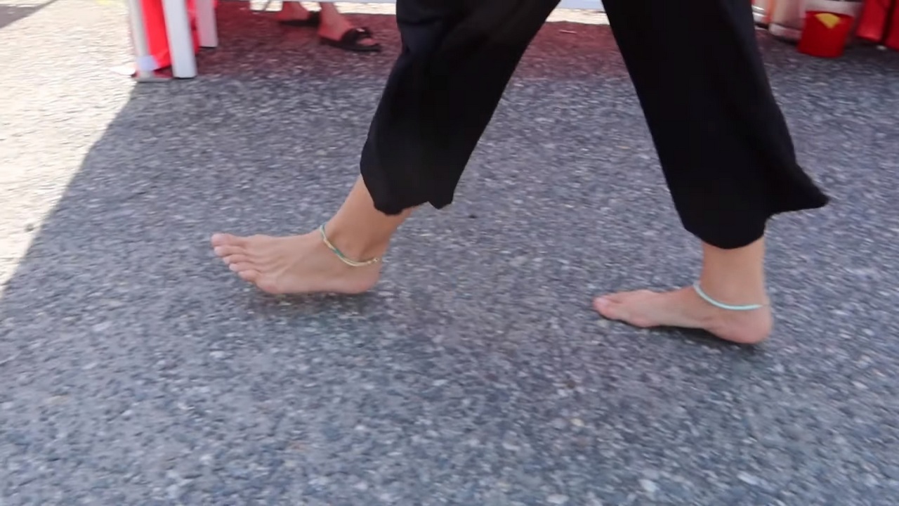 Loser Ana Feet