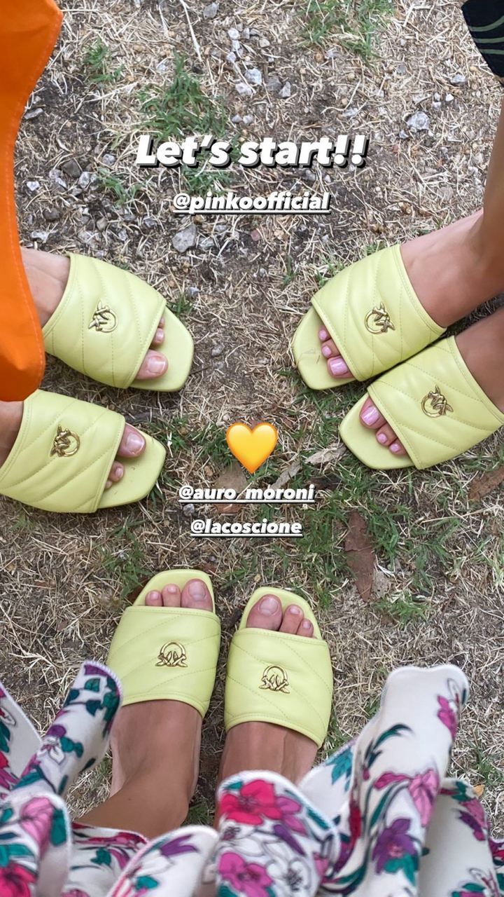 Ludovica Coscione Feet