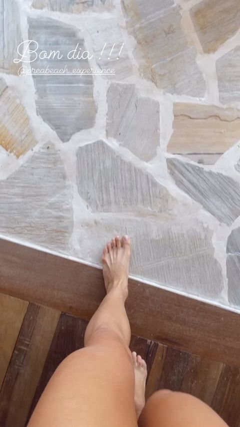 Luriana Toledo Feet