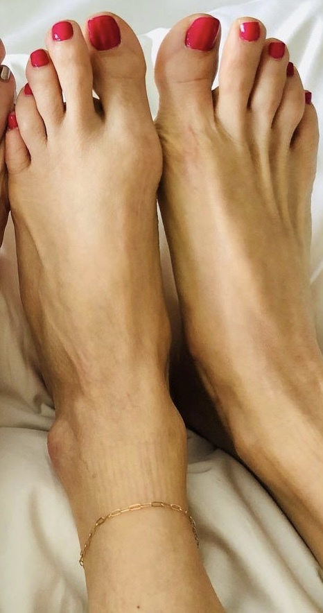Meredith Roberts Quill Feet