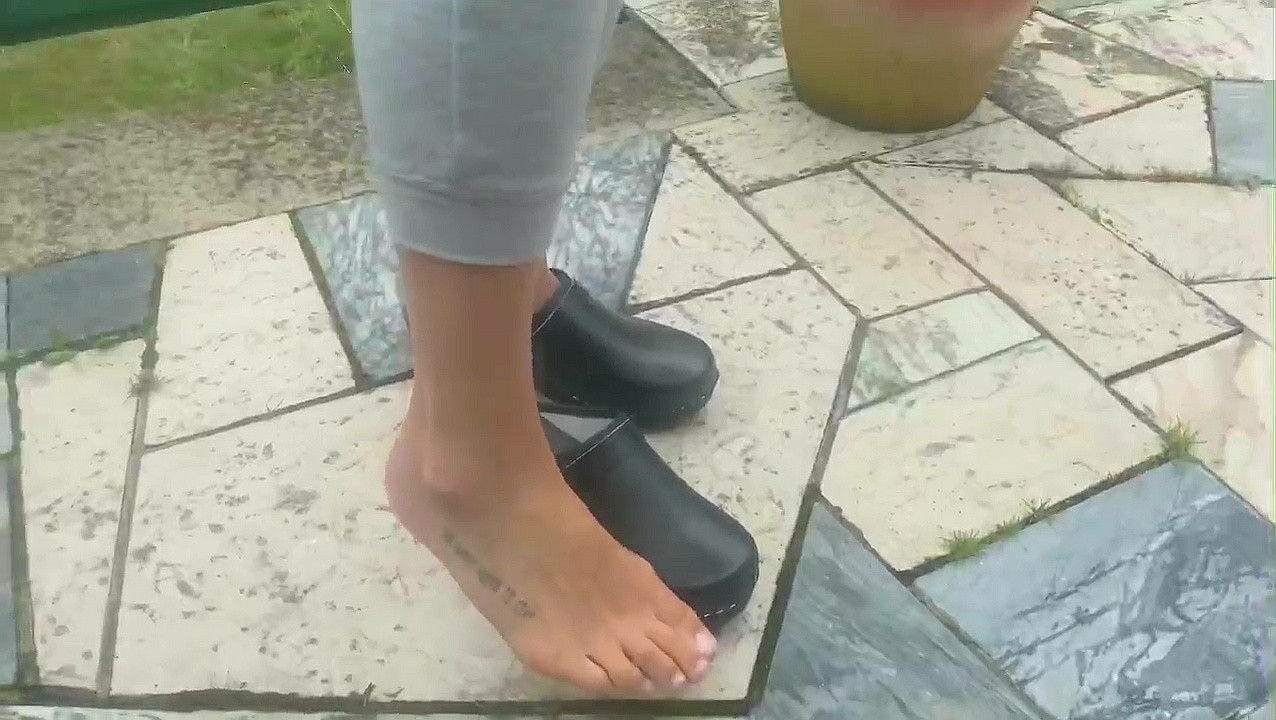 Mia Sk Ringer Feet