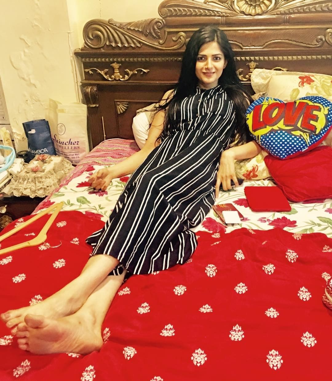 Pooja Khatri Feet
