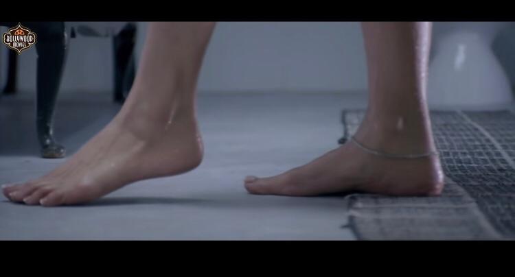 Sara Loren Feet