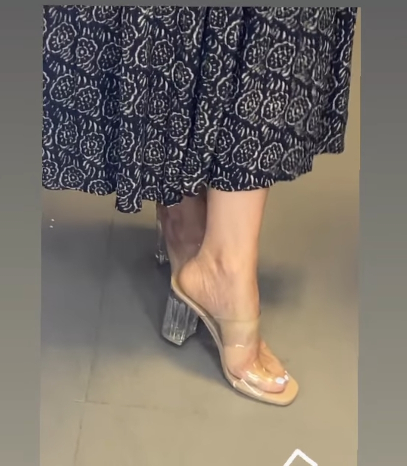 Veronica Toussaint Feet
