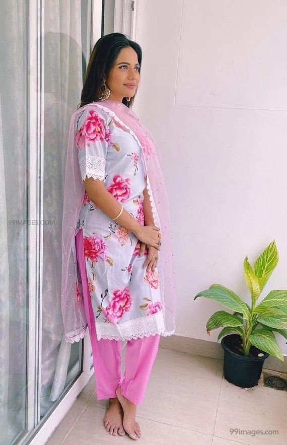 Aishwarya Dutta Feet