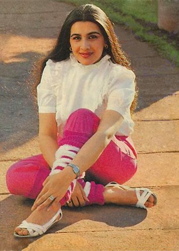 Amrita Singh Feet