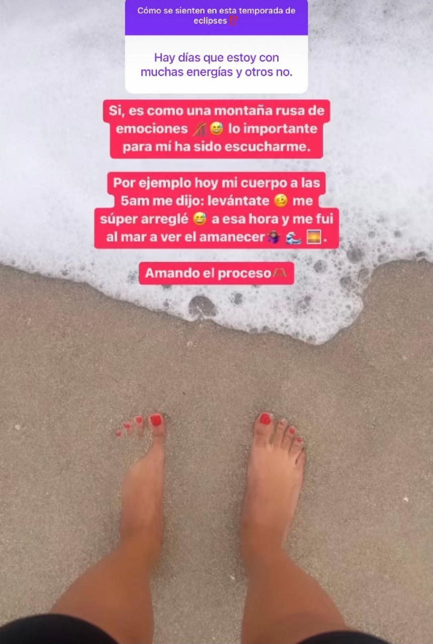 Camila Arteche Feet