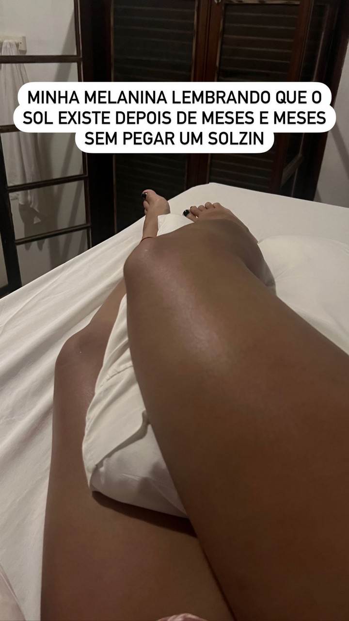 Dora Figueiredo Feet
