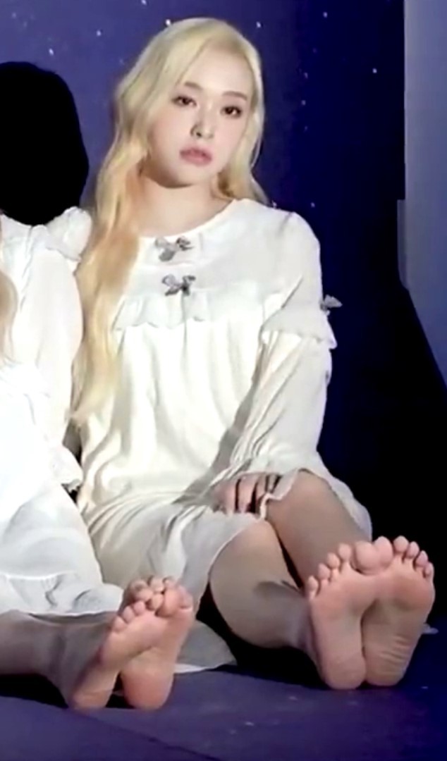 Gahyeon Feet