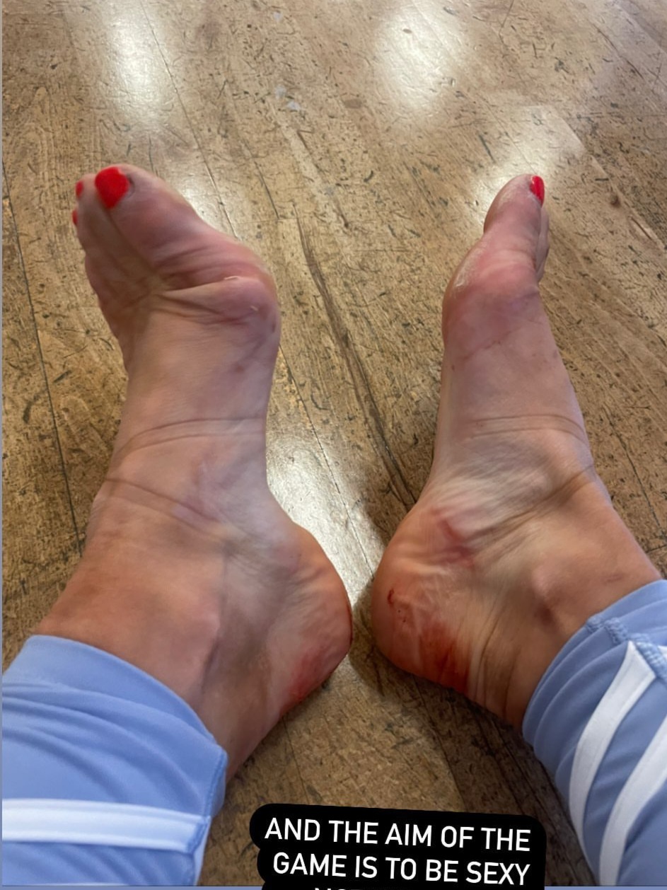 Helen Skelton Feet