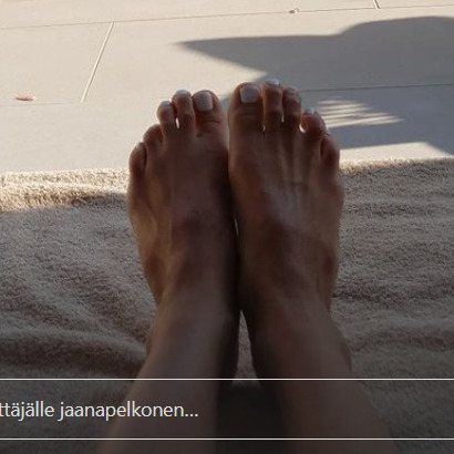 Jaana Pelkonen Feet
