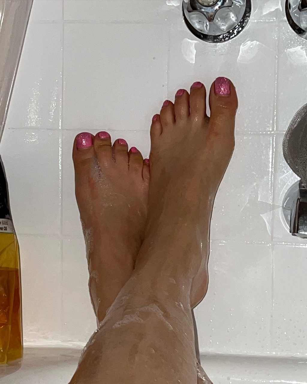 Josephine Leah Feet