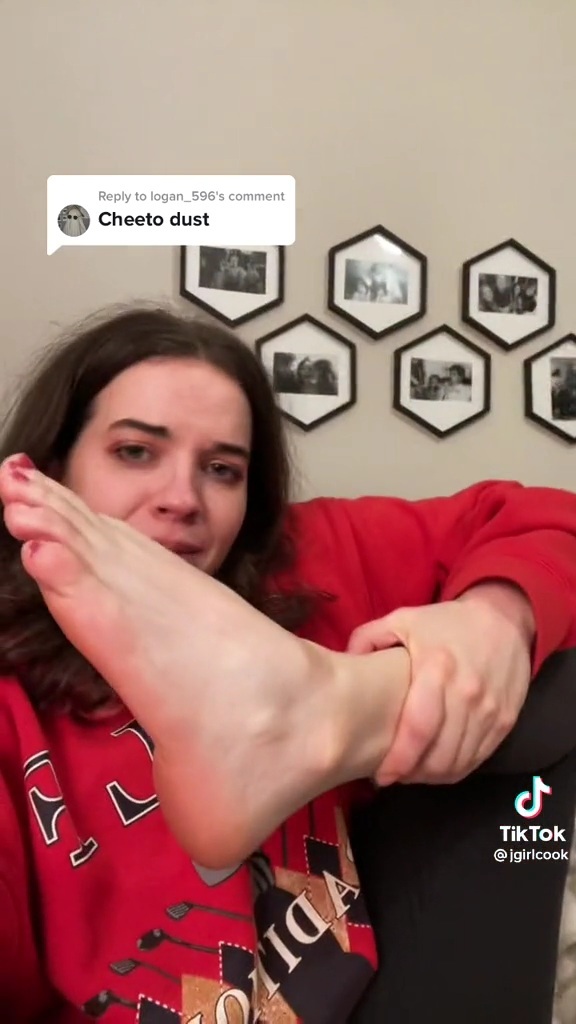 Julianne Cook Feet